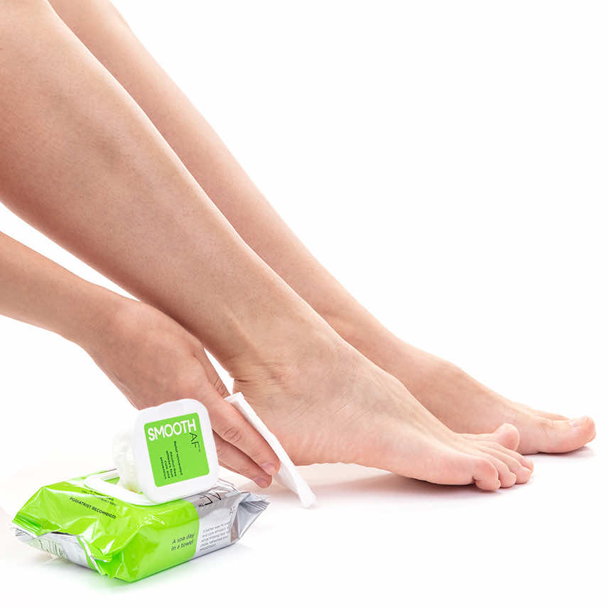 Smooth AF® medicated athlete's foot wipes soothing feet